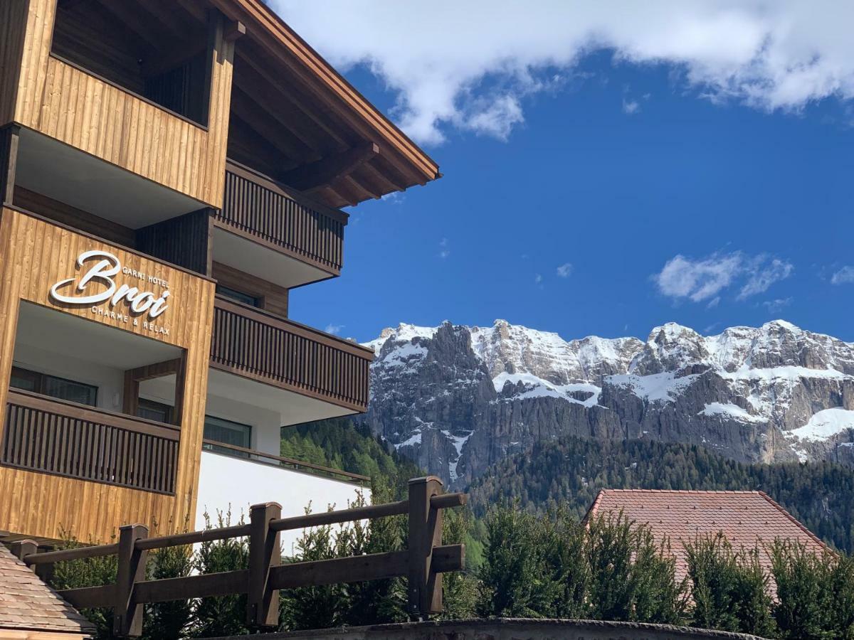 Hotel Garni Broi - Charme & Relax Selva di Val Gardena Exteriör bild